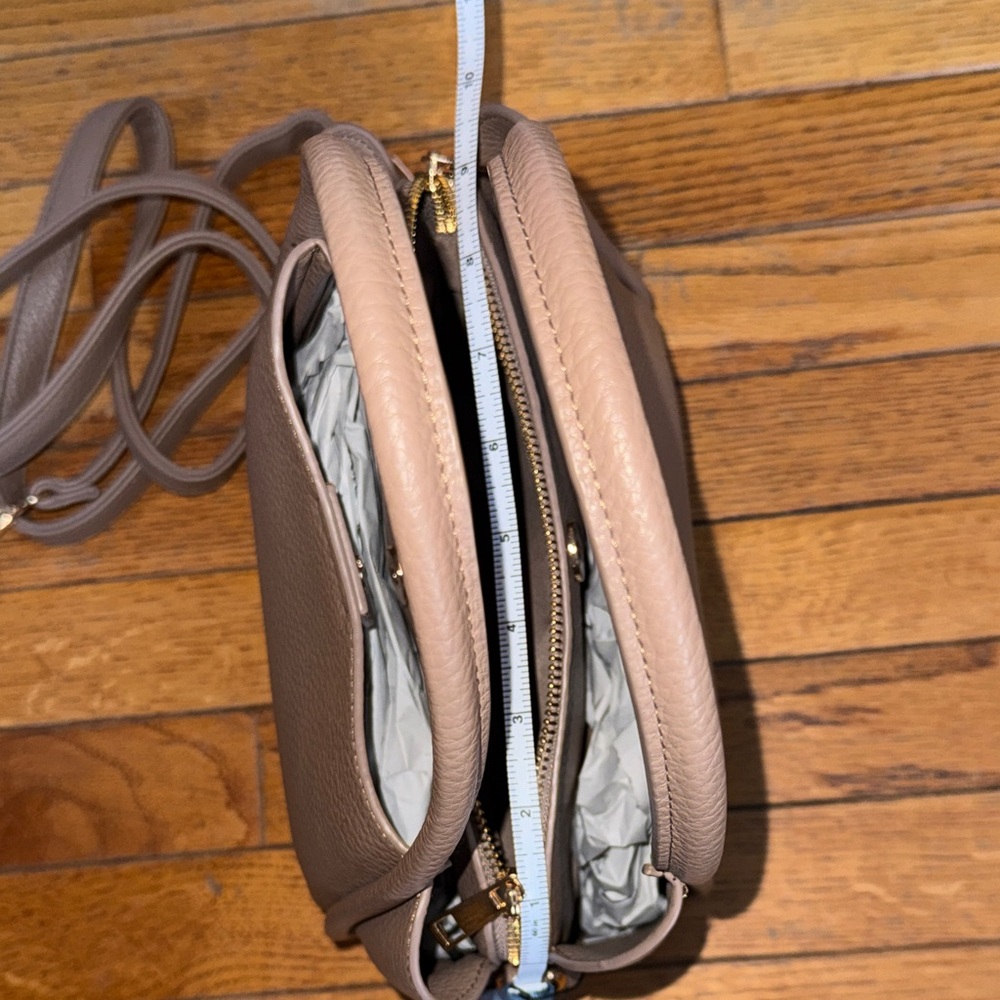 Tan Handbag - Picture 8 of 11
